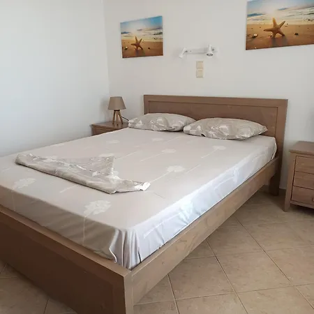 Gasthuis Anatoli Serifos Town